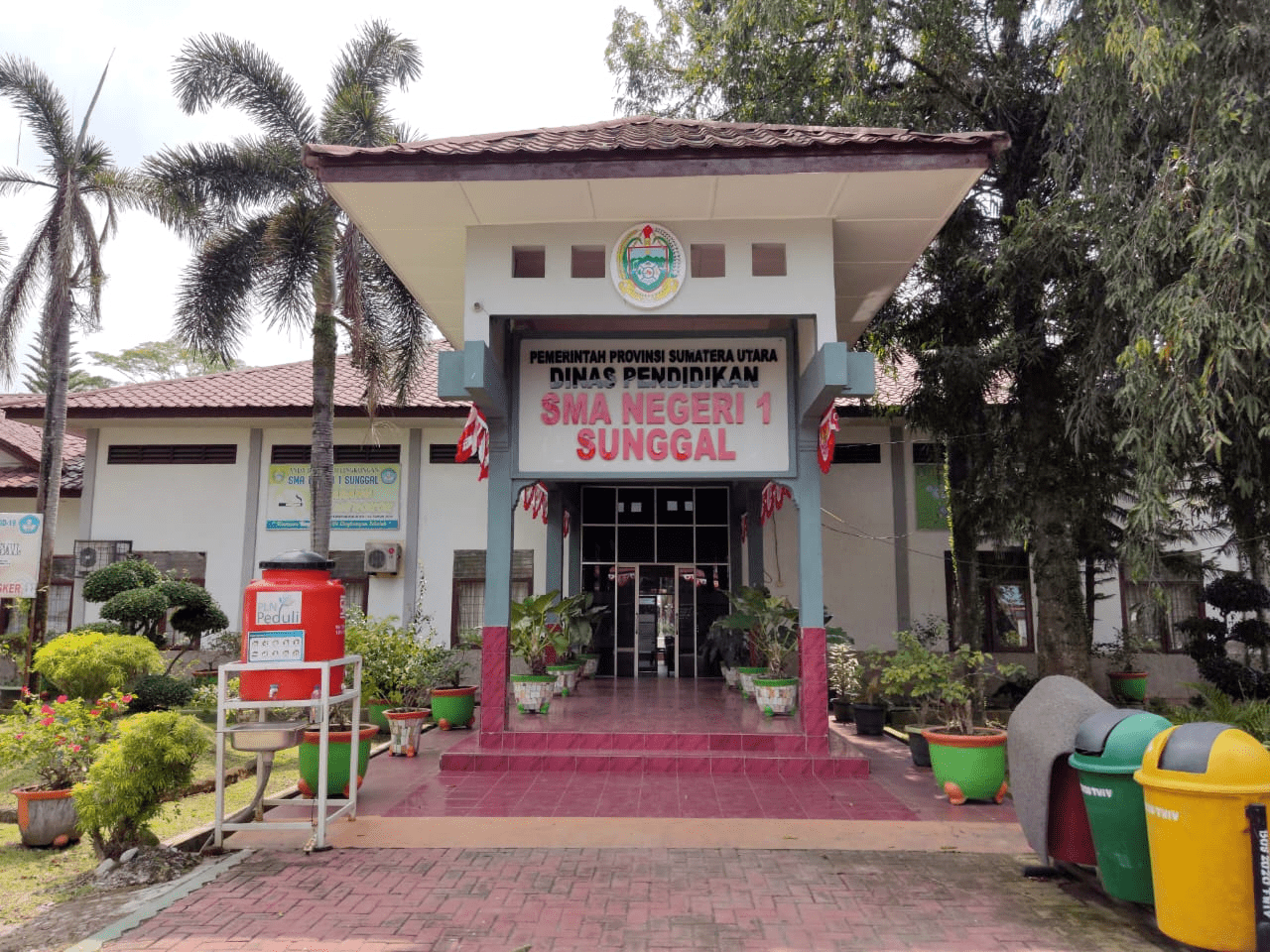 SMA NEGERI 1 SUNGGAL